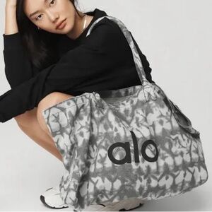ALO Iconic Shopper Tote